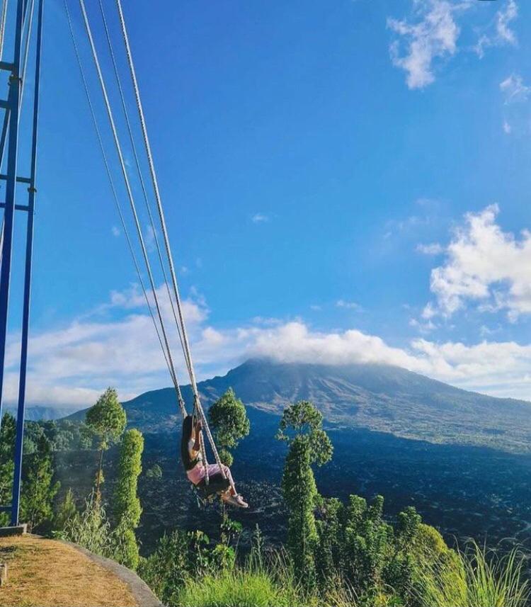Отель Sari Sky Bali Кубупенлокан Экстерьер фото